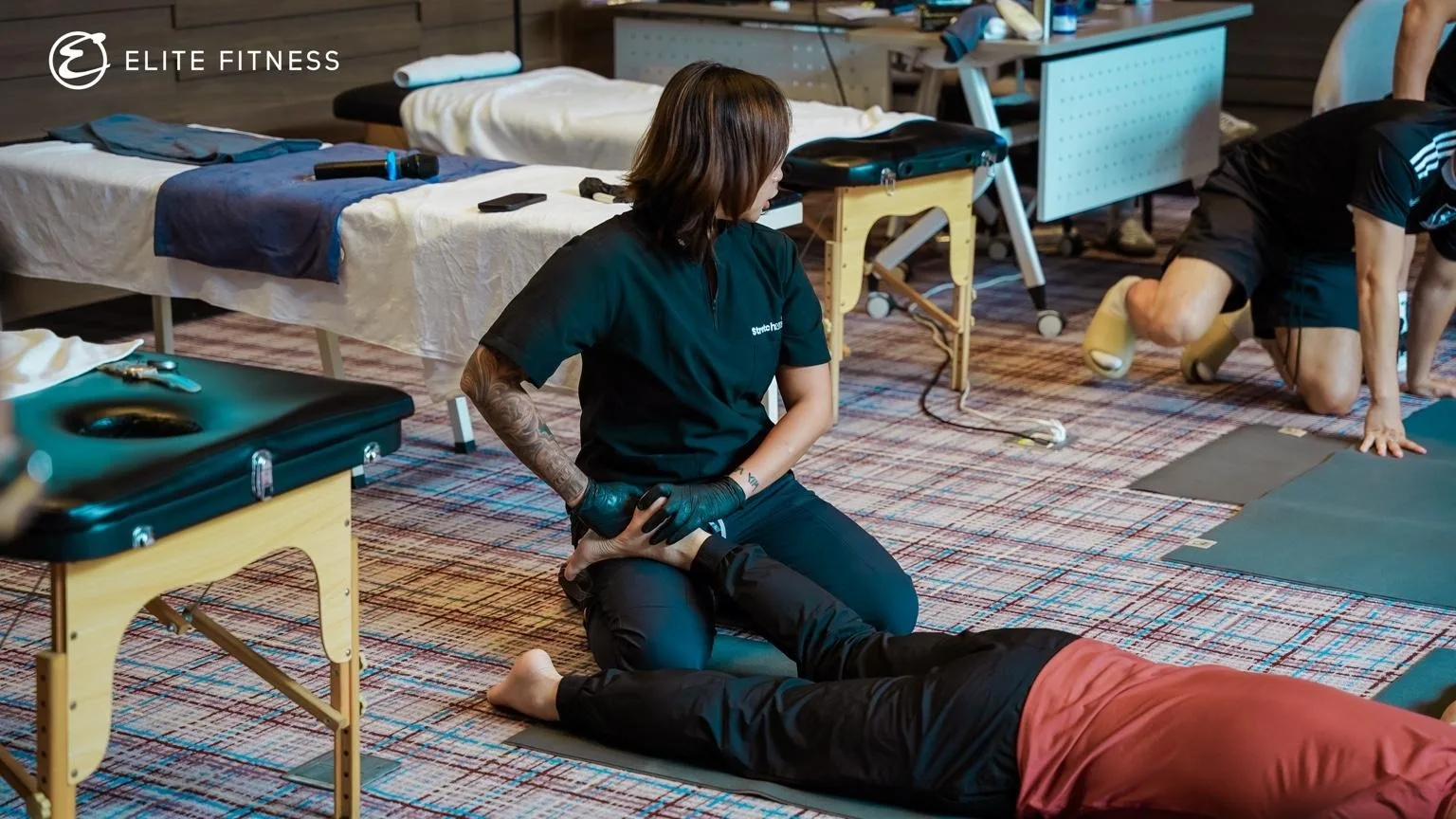 Ảnh tập thể học viên Elite Fitness và đội ngũ chương trình sau khóa đào tạo Road2Rehab tại Hà Nội tháng 8 năm 2026. Ảnh tập thể học viên Elite Fitness và đội ngũ chương trình sau khóa đào tạo Road2Rehab tại Hà Nội tháng 8 năm 2026.